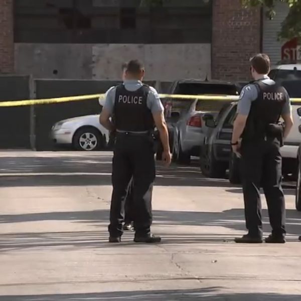 chicago home intruder shot